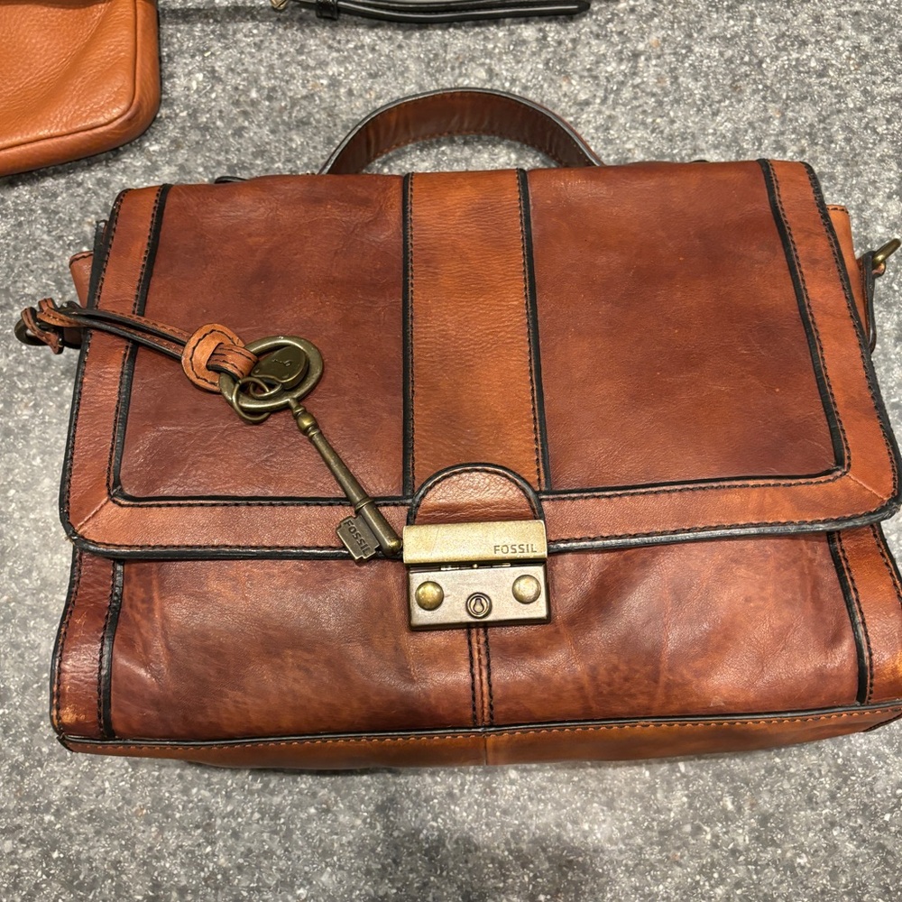 Fossil Vintage Reissue Flap Crossbody